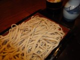 十割そば。残念ながら2人前しかなくチュルチュルっと少しだけいただきました。