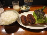 ほかほかジューシー。ご飯がすすみます。