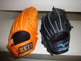 新品のときより柔らかくなって、ボール受けやすくなってました。