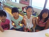 仲良し4人組。色も香りもおそろいの石けんができあがりました! 仲良し4人組。色も香りもおそろいの石けんができあがりました!